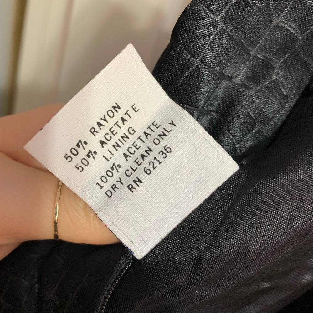 VTG Guess black mini dress - size 3 - Picture 8 of 11